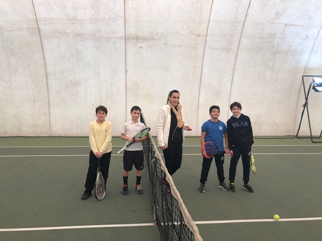 Küçük Erkek Tenis Takımı